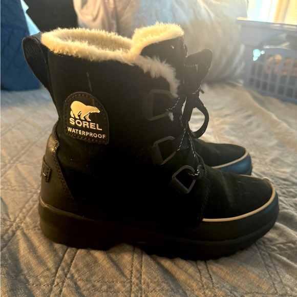 Sorel black winter boots size 9 - Picture 1 of 2